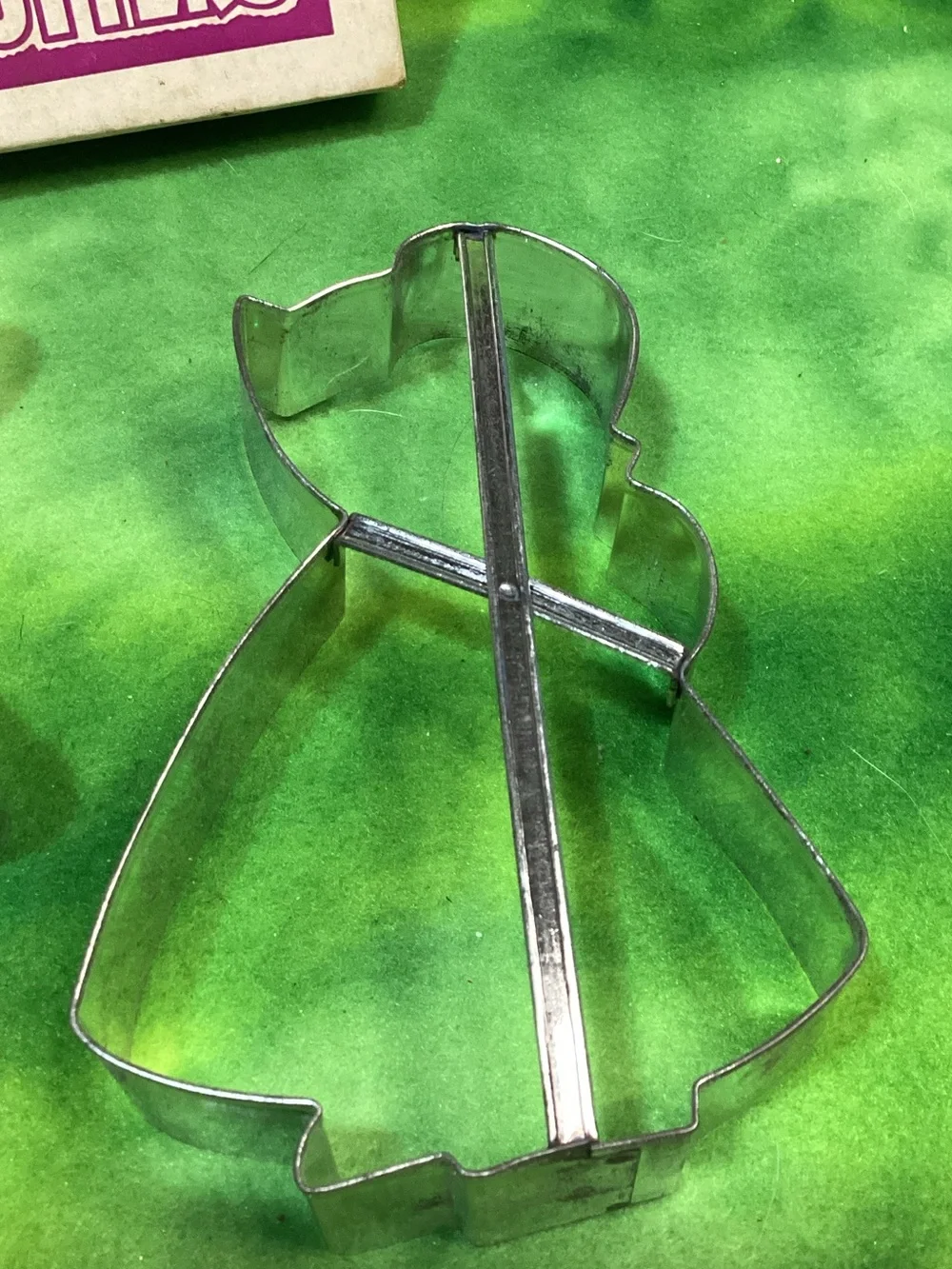 Amish Dutch Gilr & Boy Metal Cookie Cutters in Original Box